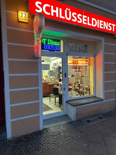 AMT Schlüsseldienst Berlin — Kundenfoto